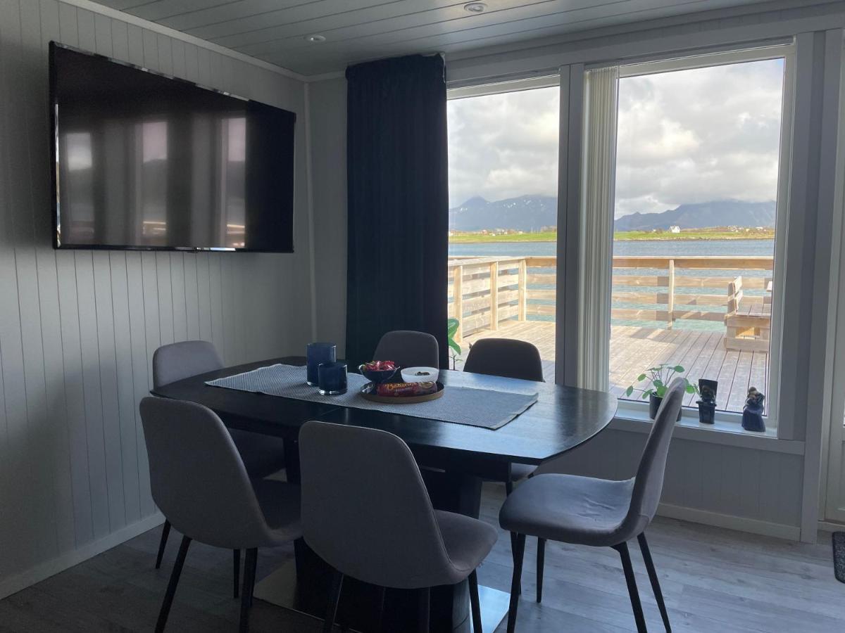 Luxurious Cabin By The Waterfront Лекнес Екстер'єр фото