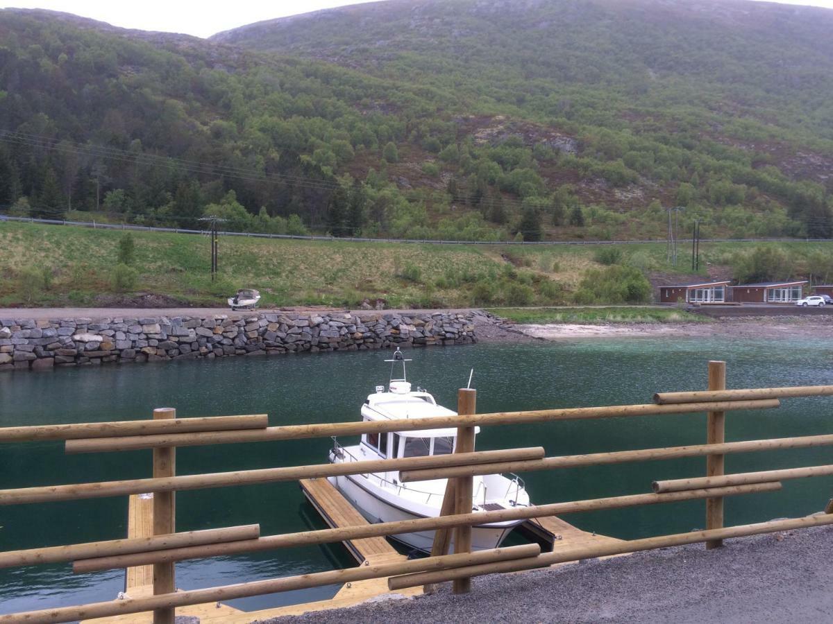 Luxurious Cabin By The Waterfront Лекнес Екстер'єр фото