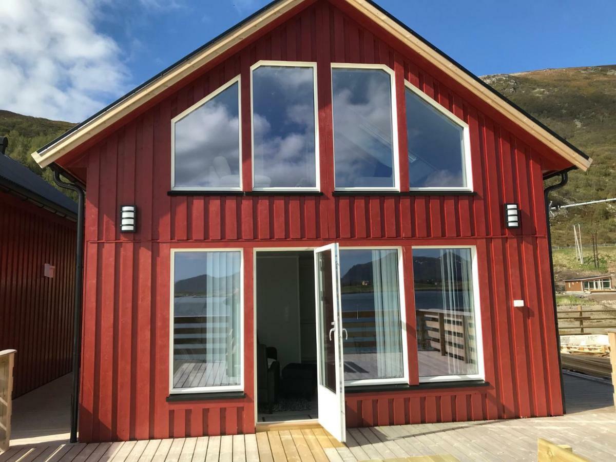 Luxurious Cabin By The Waterfront Лекнес Екстер'єр фото